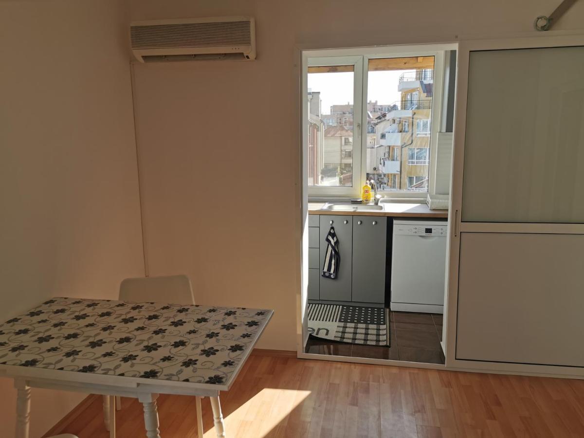 Ferienwohnung 4Th Floor Burgas City Exterior foto